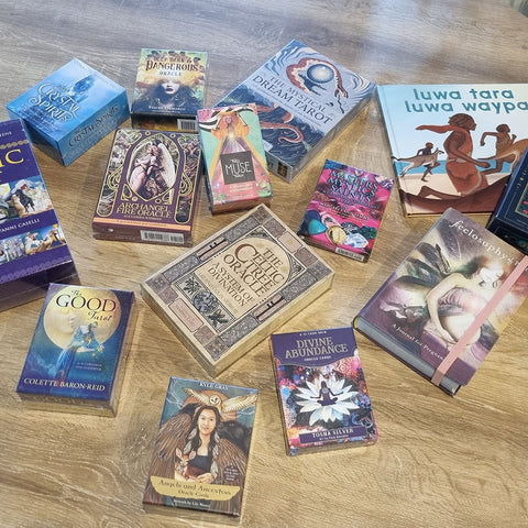 Oracle/Tarot Cards/Books