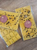 Cocoa Treasure Passionfruit choc Bar