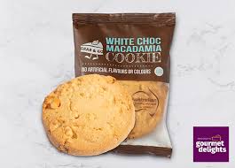 Grab n go White Choc Macadamia Cookie